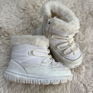 Winter Fuzzy Snow Boots Toddler Size 5-6